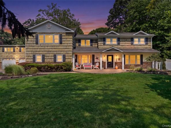 11 Tern Court, East Islip NY 11730