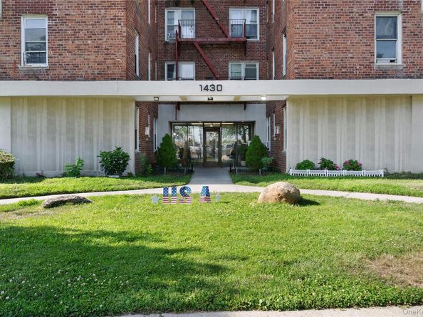 1430 Seagirt Boulevard 6H, Far Rockaway NY 11691