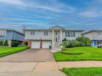 3232 Ocean Harbor Drive