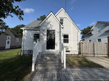 60 Center Avenue
