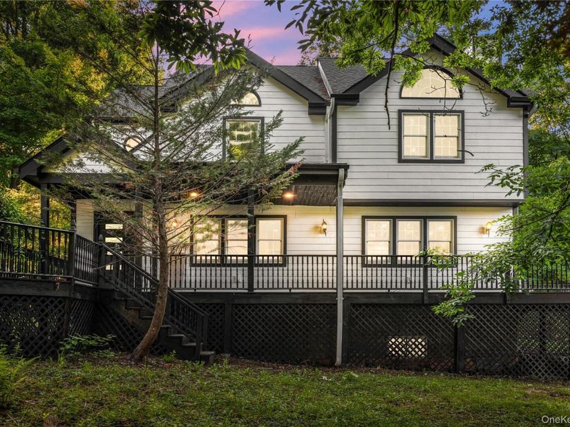 17 Ridge Way, Purdys NY 10578