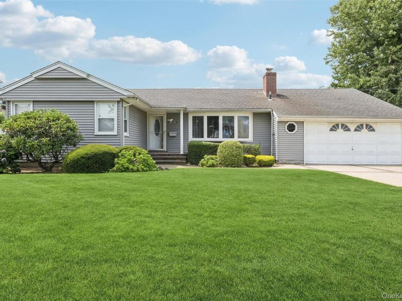 279 E Shore Drive, Massapequa NY 11758