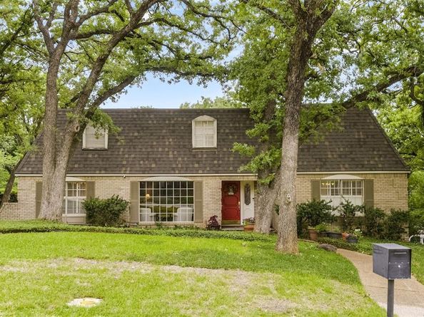 3704  Lynnwood Drive , Arlington Texas 76013