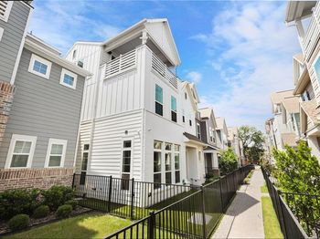 4904  Ivy Charm Way 