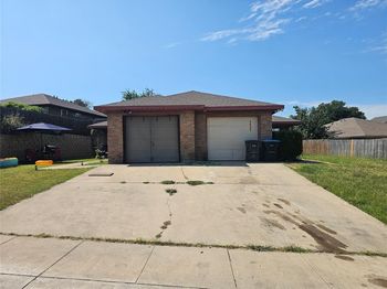 2825  Ridgecrest Drive 