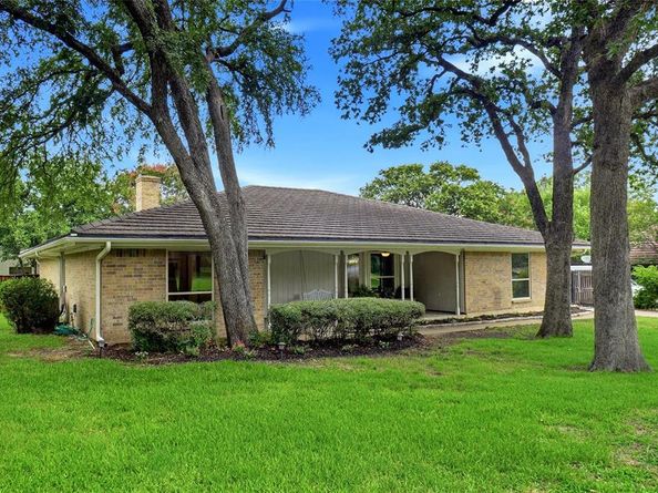 241  Timberlake Drive , Azle Texas 76020
