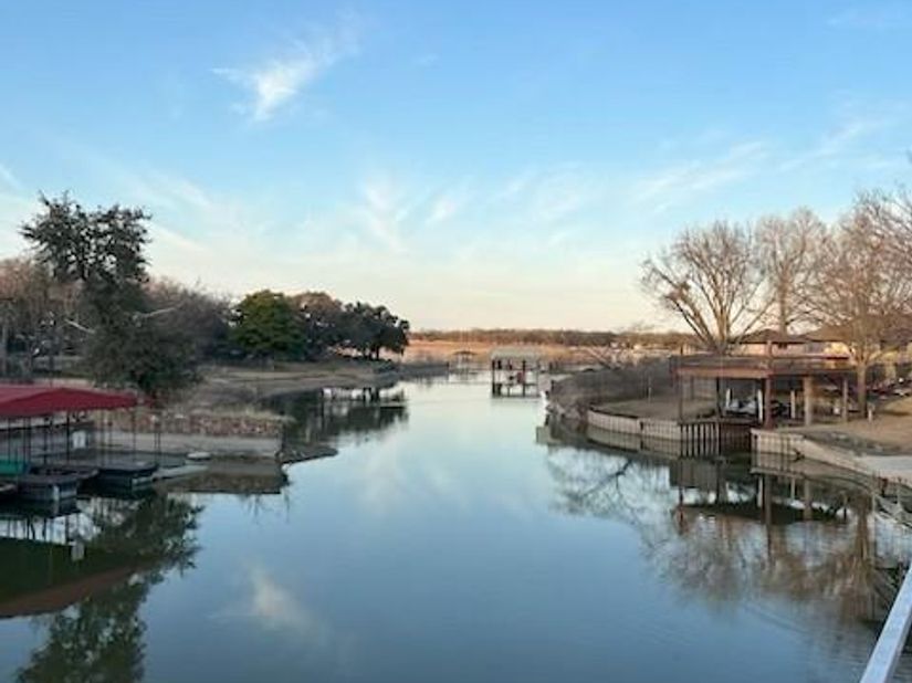 241  Timberlake Drive , Azle Texas 76020