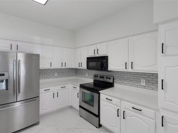 2835  Keller Springs Road  903, Carrollton Texas 75006