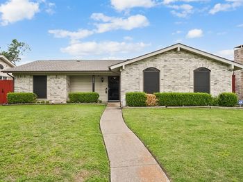 3224  Rockne Lane 
