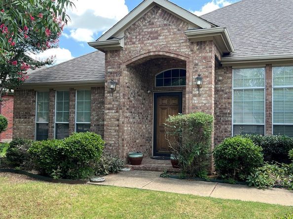 4605  Bellflower Way , Fort Worth Texas 76123