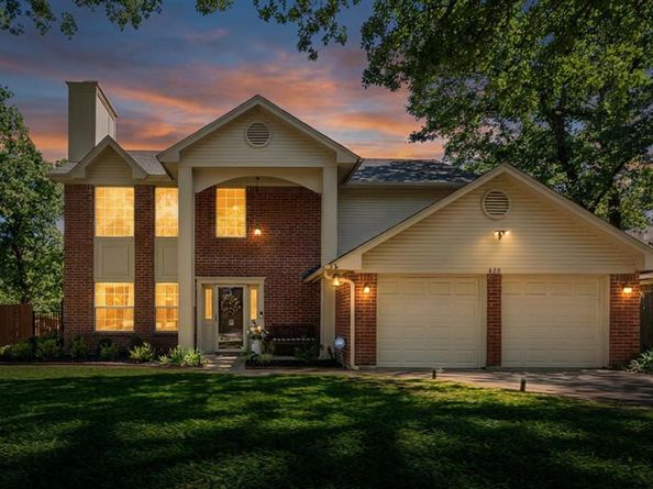 420  Misty Oaks Street , Azle Texas 76020