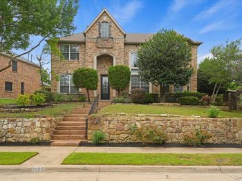 1055  Pinehurst Drive 