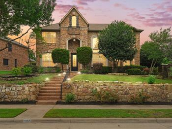 1055  Pinehurst Drive 