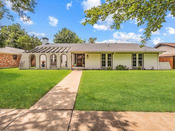 7636  La Risa Drive 