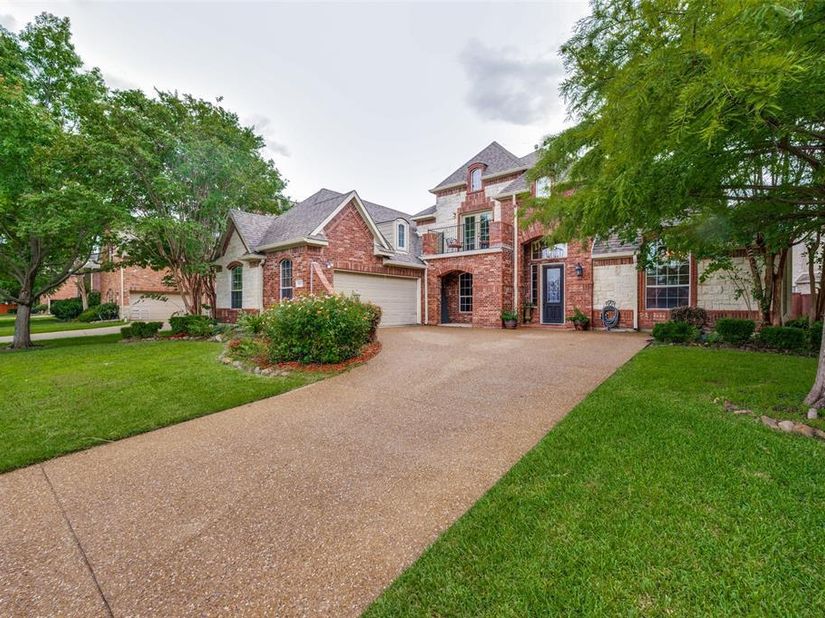 9617  Peach Tree Lane , Rowlett Texas 75089