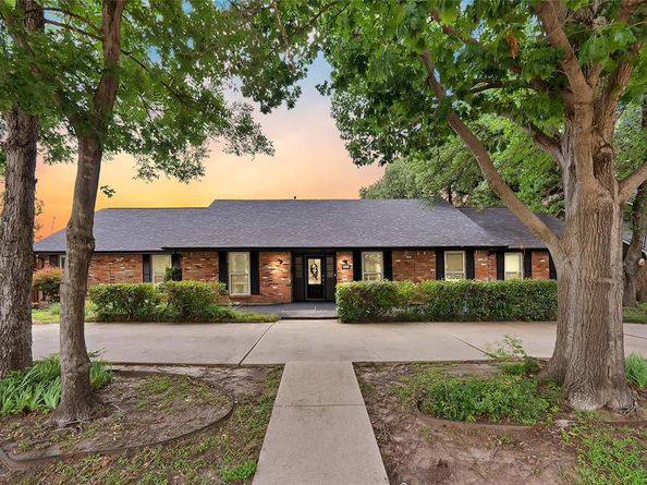 1601  Oak Meadow Drive , Irving Texas 75061