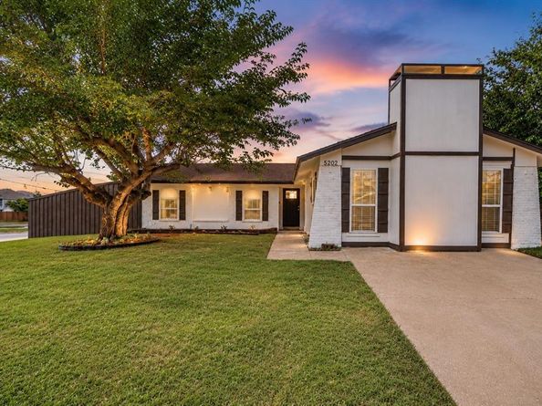 5202  Chestnut Place , Garland Texas 75043