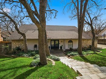 2703  Chinquapin Oak Lane 