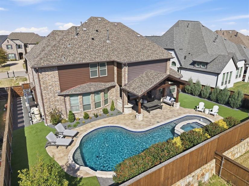 2801  Seabiscuit Road , Celina Texas 75009