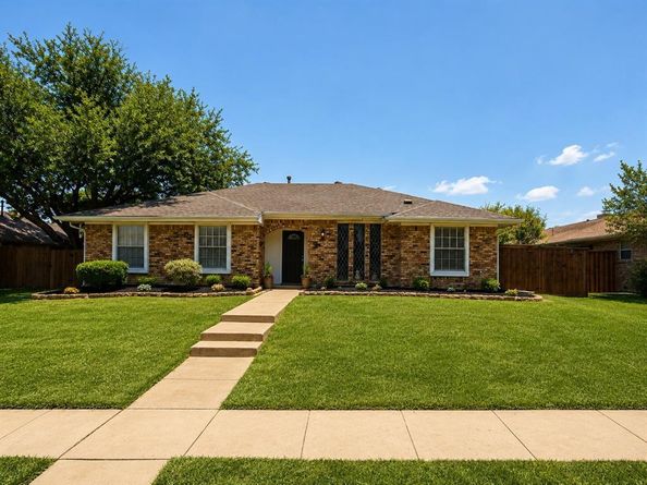 2228  San Simeon  , Carrollton Texas 75006