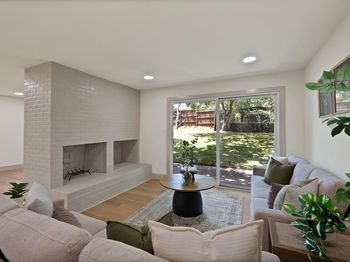 1816  Ridgmar Boulevard 