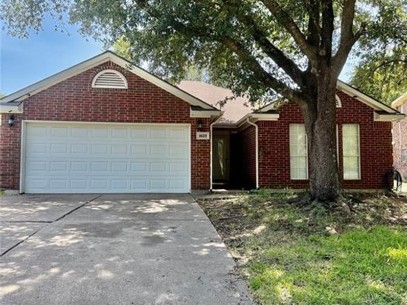 1623  Allen Drive , Cedar Hill Texas 75104