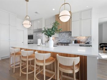 5270  Town And Country Boulevard 
