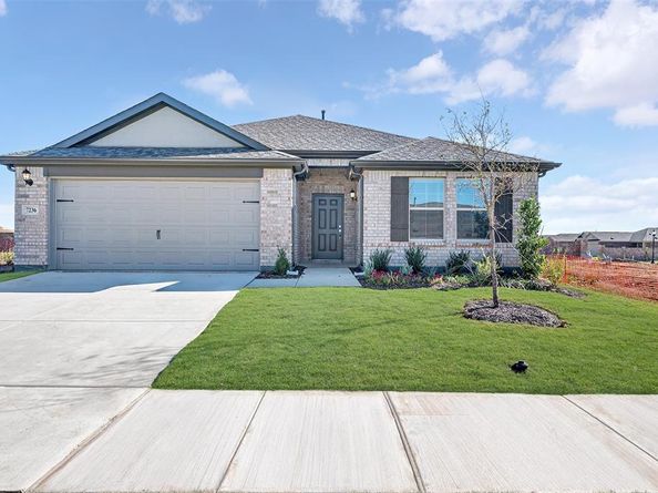 7236  Fairholt Road , Pilot Point Texas 76258