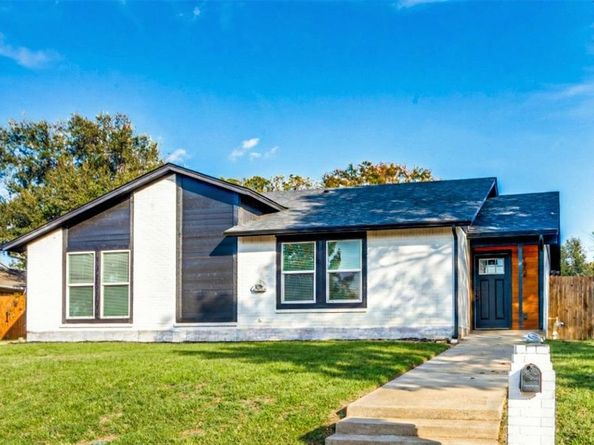 1909  Azalea Street , Denton Texas 76205