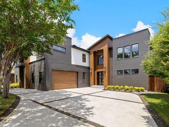 7507  Lavendale Avenue 