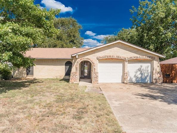 8409  Main Street , North Richland Hills Texas 76182