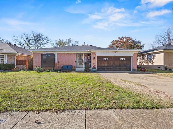 2219  Mccutcheon Lane , Dallas Texas 75227