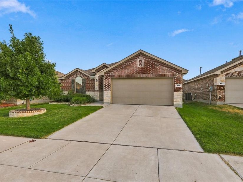 453  Pollyann Trail , Fort Worth Texas 76052