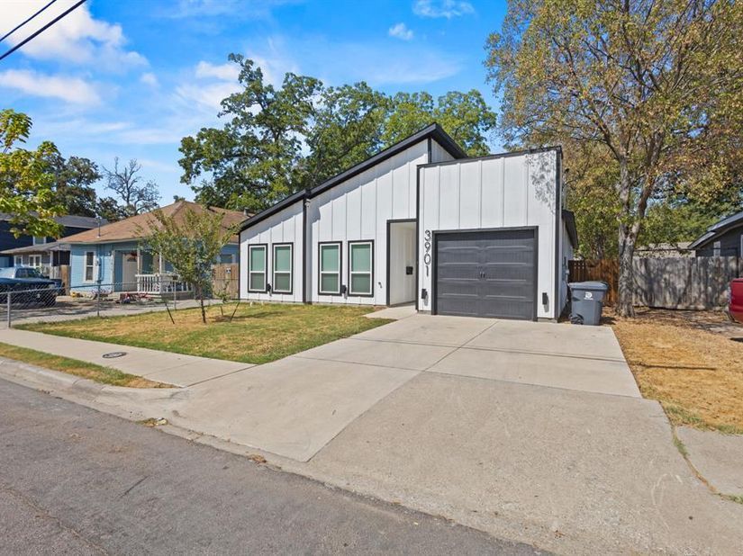 3901  Hamilton Avenue , Dallas Texas 75210