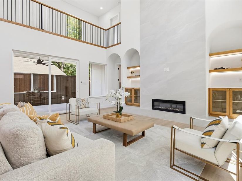 1507  Dennison Street , Dallas Texas 75212