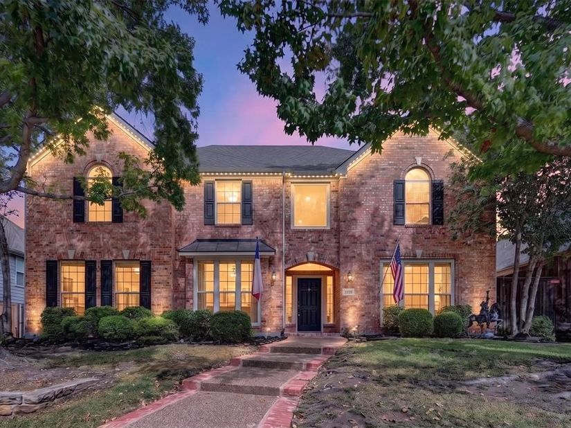1425  Fairlakes Pointe Drive , Rockwall Texas 75087