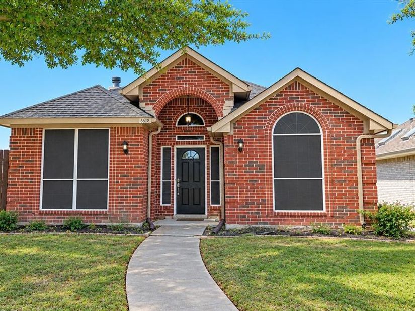 6618  Bandalia Drive , Rowlett Texas 75089