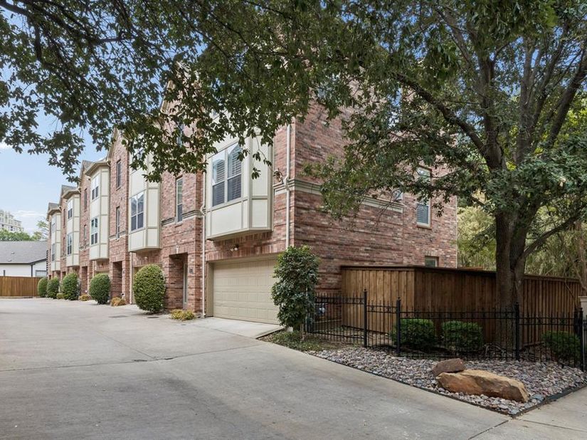 3610  Gillespie Street  1, Dallas Texas 75219