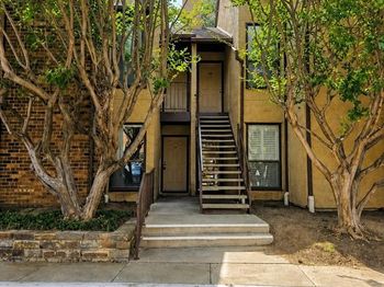 2106  Rainbow Drive 