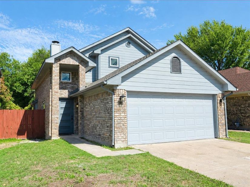 1826  Mcalaster Street , Cedar Hill Texas 75104
