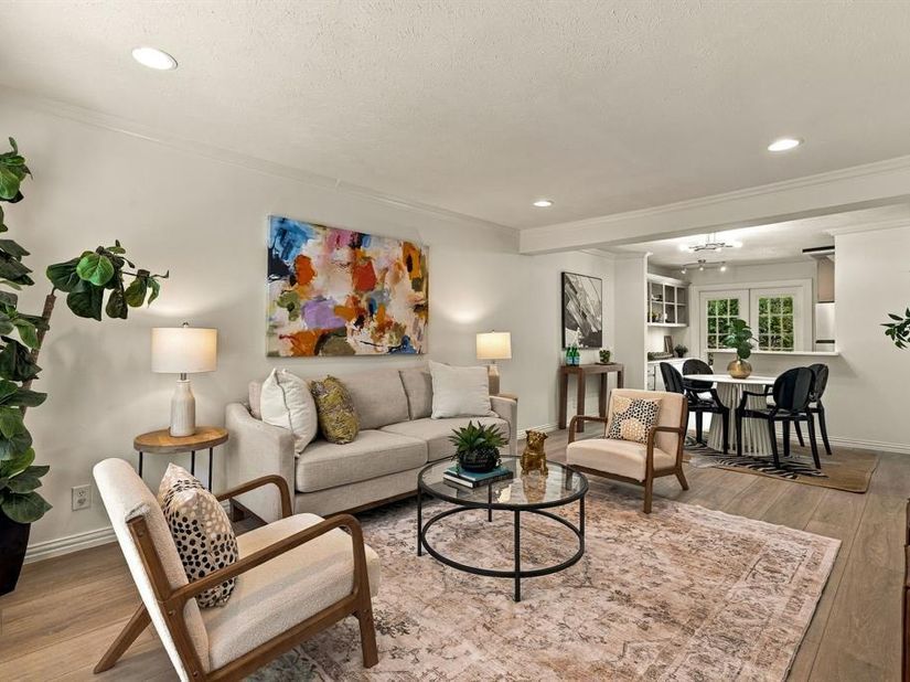 4525  Gilbert Avenue  208, Dallas Texas 75219
