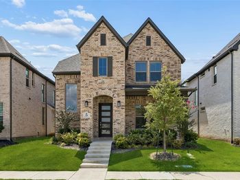 708  Kendall Lane 