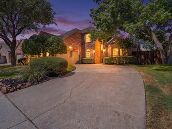 2710  Parkside Lane 