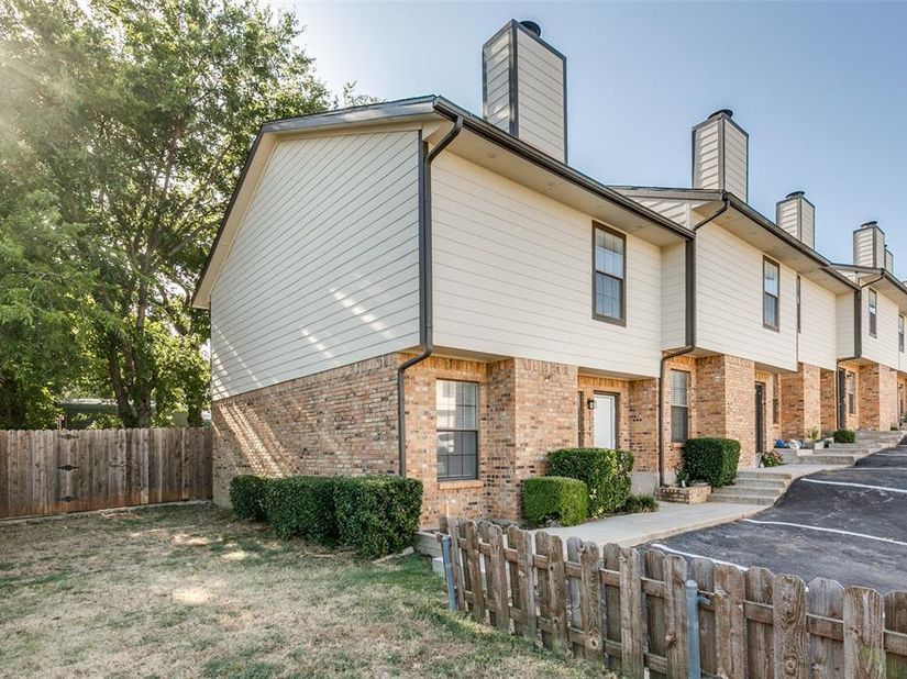 1265  Dallas Drive , Denton Texas 76205