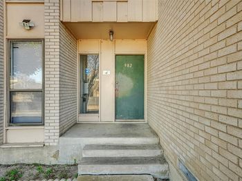 982 S Weatherred Drive 