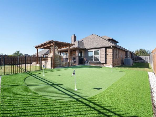 515  Carnation Lane , Mansfield Texas 76063