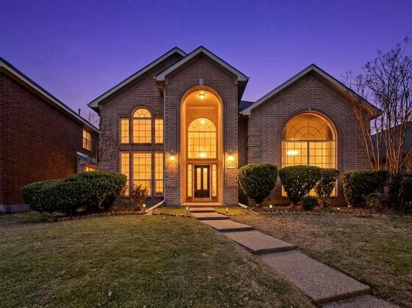 875  San Jacinto Drive , Grand Prairie Texas 75052