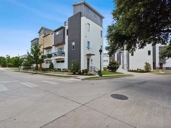 2844  Wingate Street 