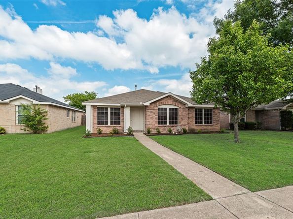 2938  Marquis Lane , Lancaster Texas 75134