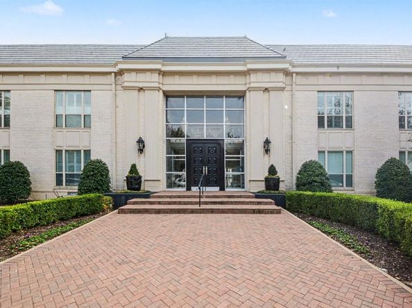 6126  Averill Way  203W, Dallas Texas 75225